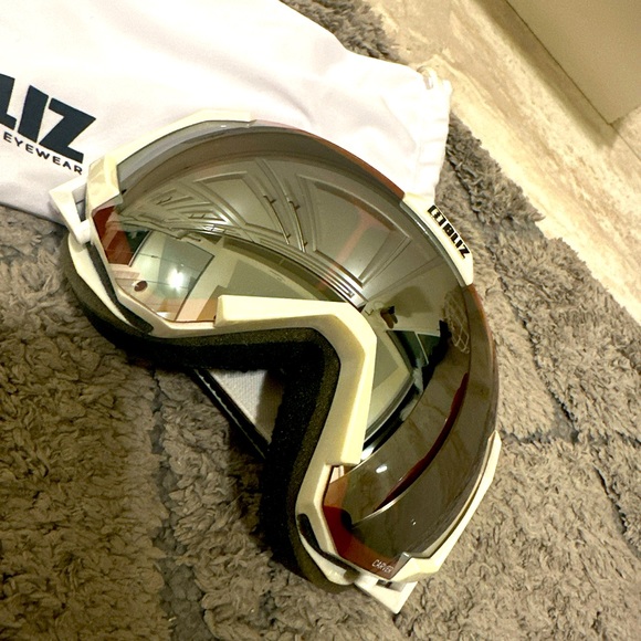 COPY - Bliz Ski Goggles ⛷️ - Picture 1 of 8